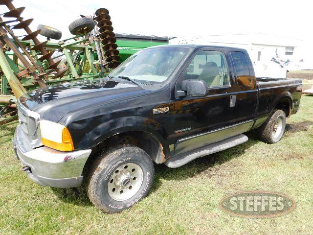 2000 Ford F250_1.jpg